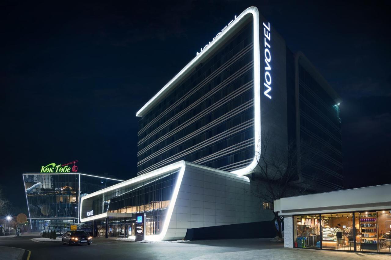 Novotel Almaty City Center Exteriör bild